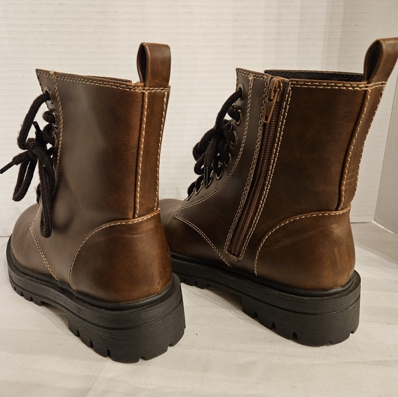 Women's Soda Combat Laceup Ankle Boots - Picture 4 of 6